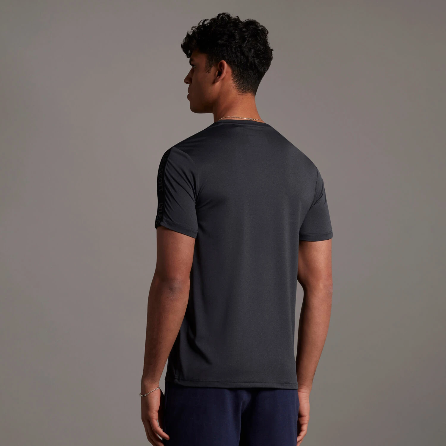 Lyle And Scott Sleeve Tape Stretch Tee - Afbeelding 3